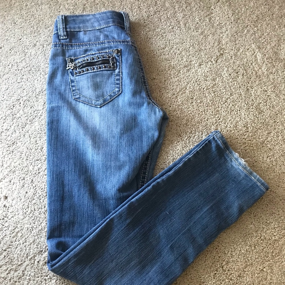 REQUEST  JEANS
